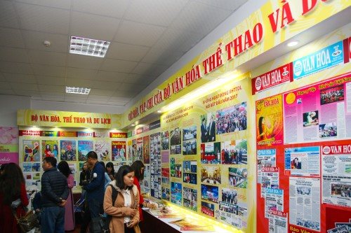  Không gian trưng bày các ẩn phẩm báo chí thuộc Bộ Văn hóa, Thể thao và Du lịch